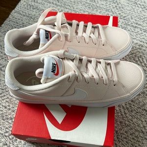 Nike court legacy sneakers woman 7.5